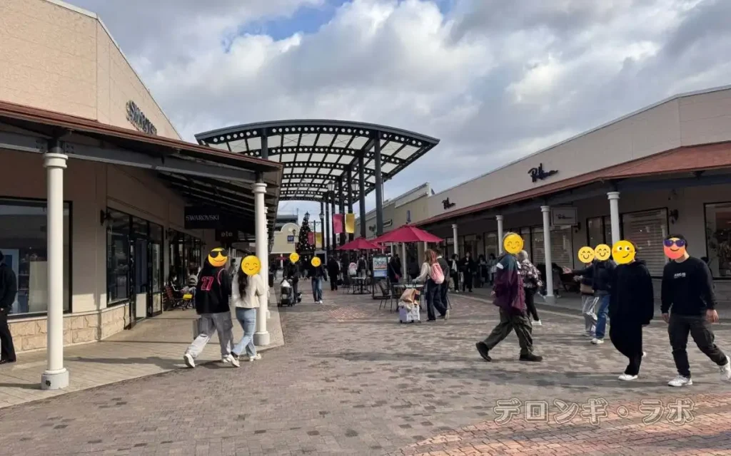 神戸三田プレミアム・アウトレットブラックフライデー期間平日の賑わい