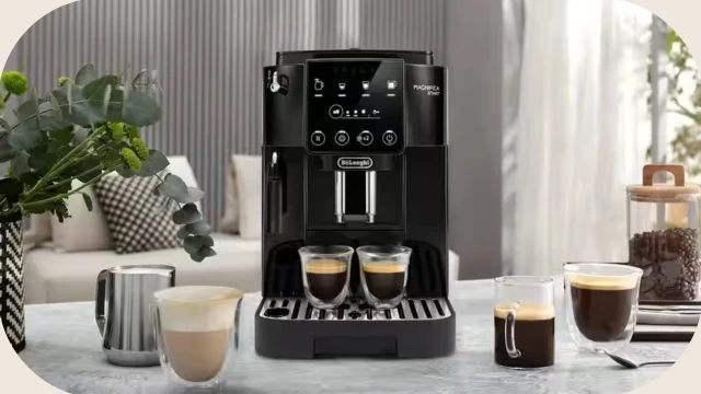 デロンギ マグニフィカ スタート(ECAM22020B/W)の正面写真